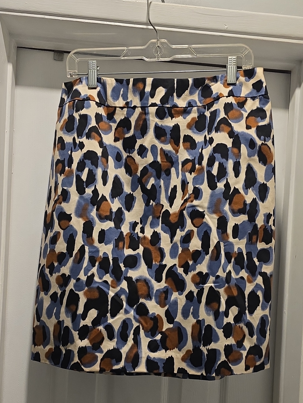 Valerie Bertinelli Leopard Print Pencil Skirt in Cream, Blue, Brown & Black